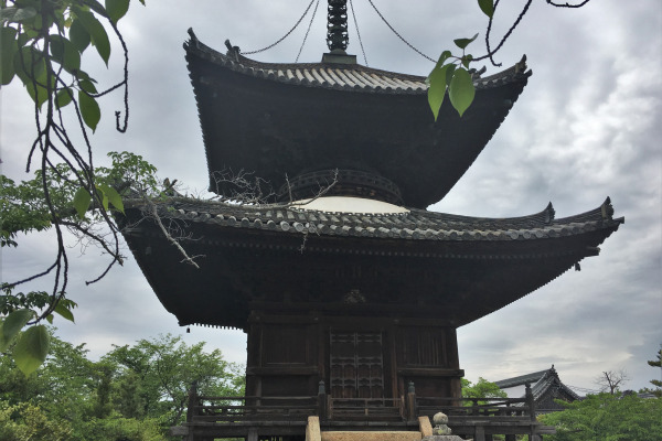 叡福寺の多宝塔