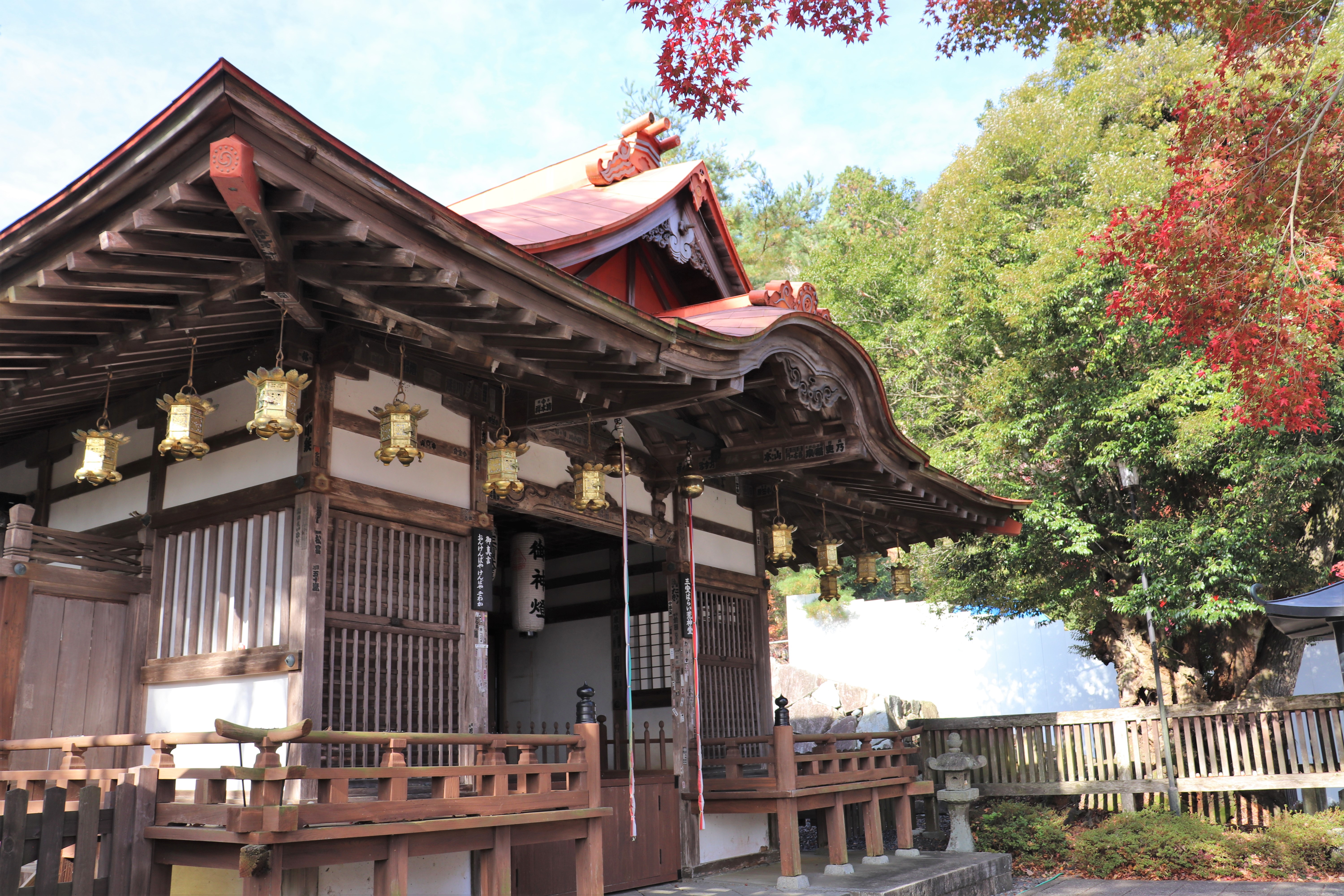 Sanpoku Shrine at Katsuo-ji Temple
