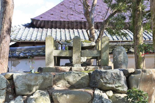 Grave of Uji Miyanari at Anao-ji temple near kyoto