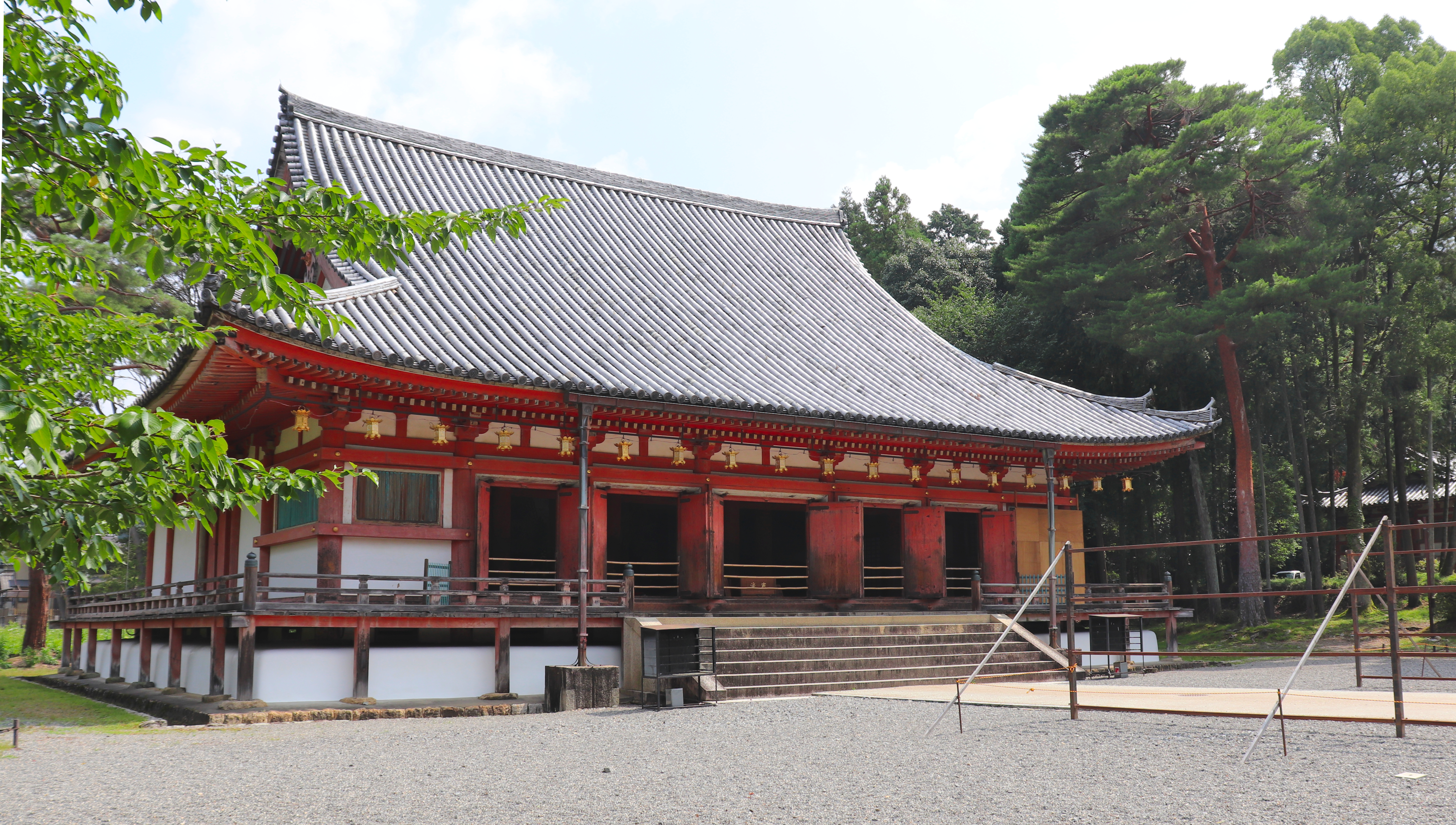 Kondo, main temple building of Daigo-ji temple