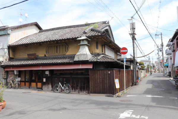 500 year old miso shop near Sumiyoshi Taisha on the Kii-ji Trail in Osaka
