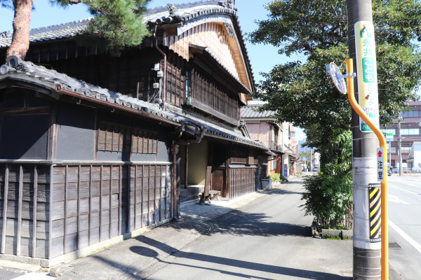 Mankintan Pharmacy on the Ise Honkaido