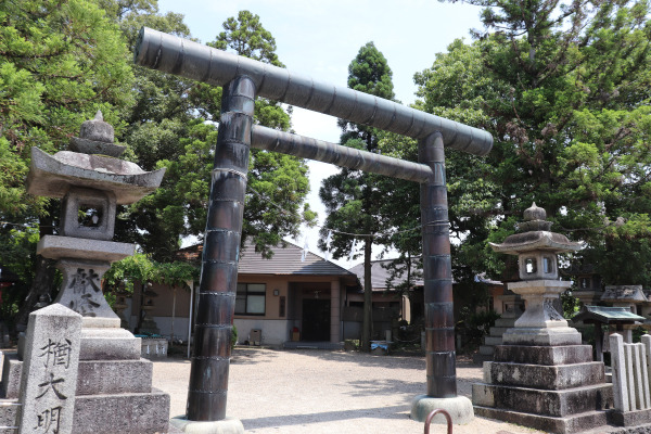 Nara Shrine on the Kami Kaido