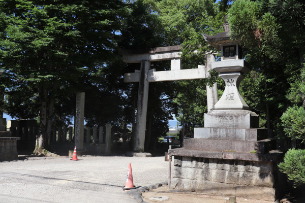 Oyamato Shrine on the Kami Kaido
