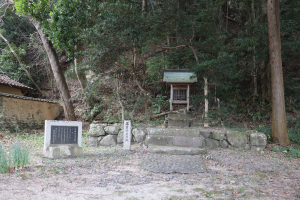 Zendoji Oji on the Kiiji Trail