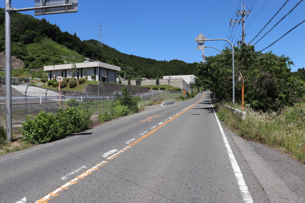 Following National Route 165 along the Hase Kaido