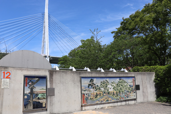 Ukiyoe mural of Mount Tenpo in Tempozan Park
