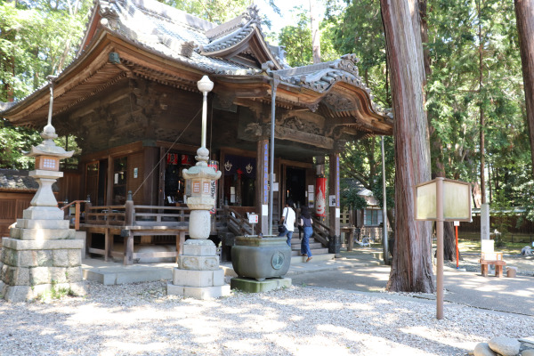 Okunoin of Toyokawa Inari