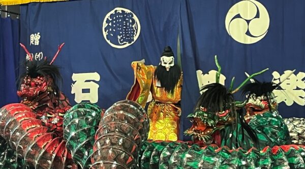 Iwami Kagura playing the scene of Susanowo killing Yamatano orochi