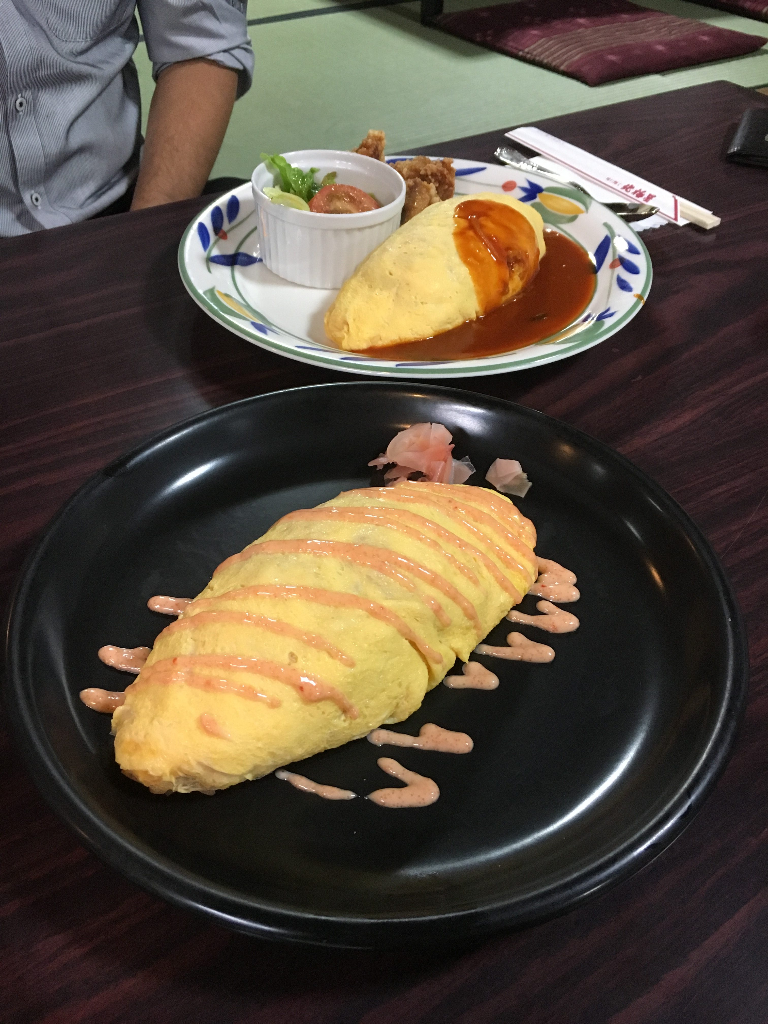 seafood omurice and regular omurice lunch sets with salad side dish