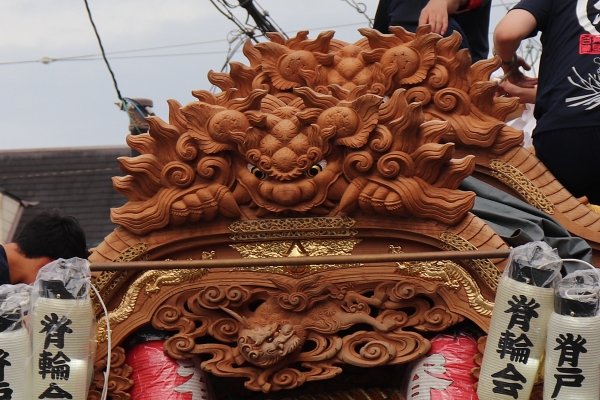 平野の獅子噛み