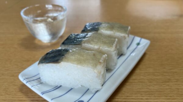 battera, Osaka traditional sushi
