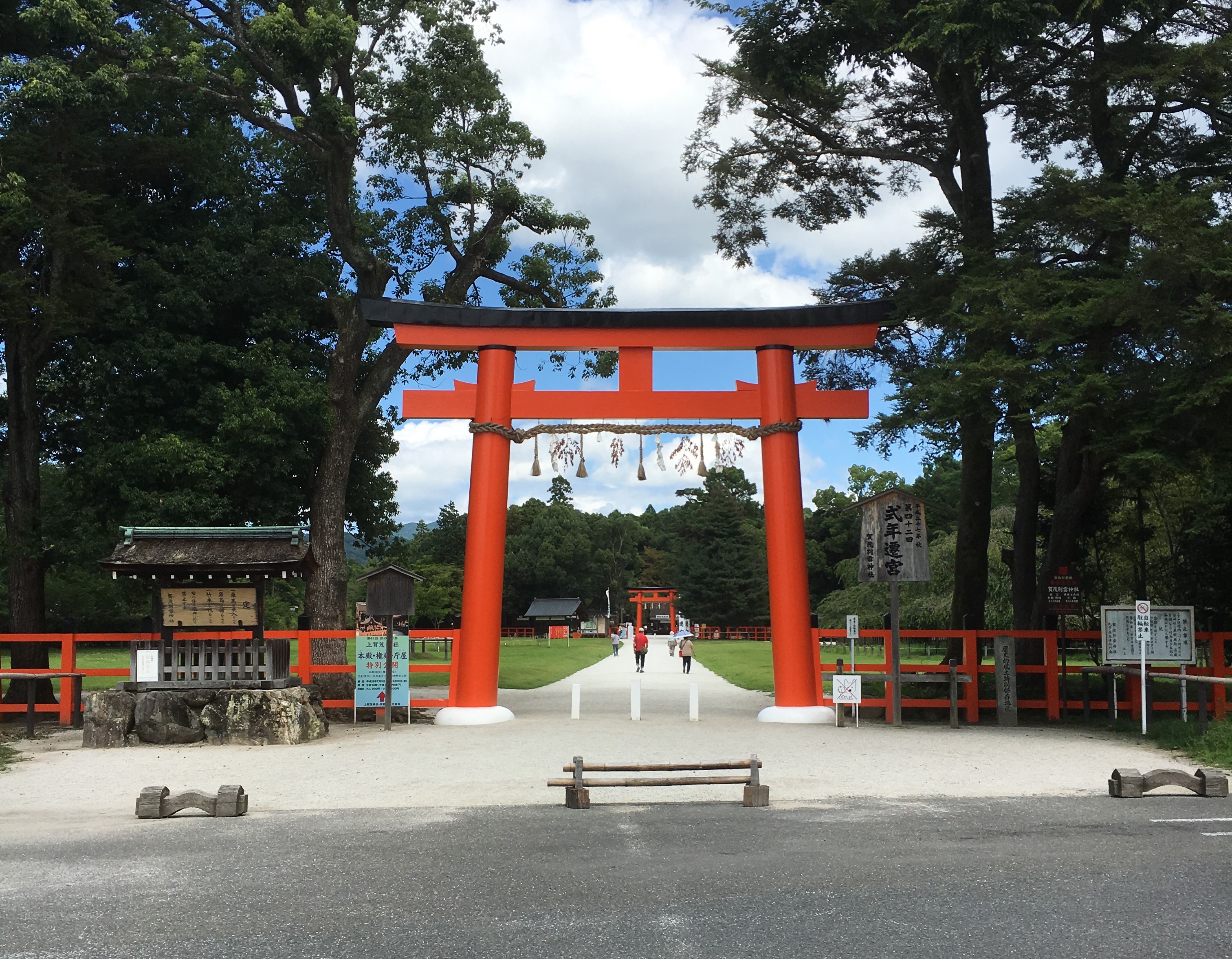 large vermilion torii of kamigamo shrine in kyoto