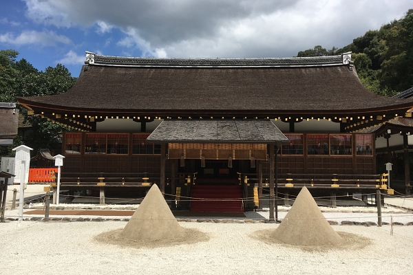 Saiden and Tatezuna in Kamigamo Shrine 