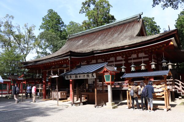 Haiden of Isonokami Shrine