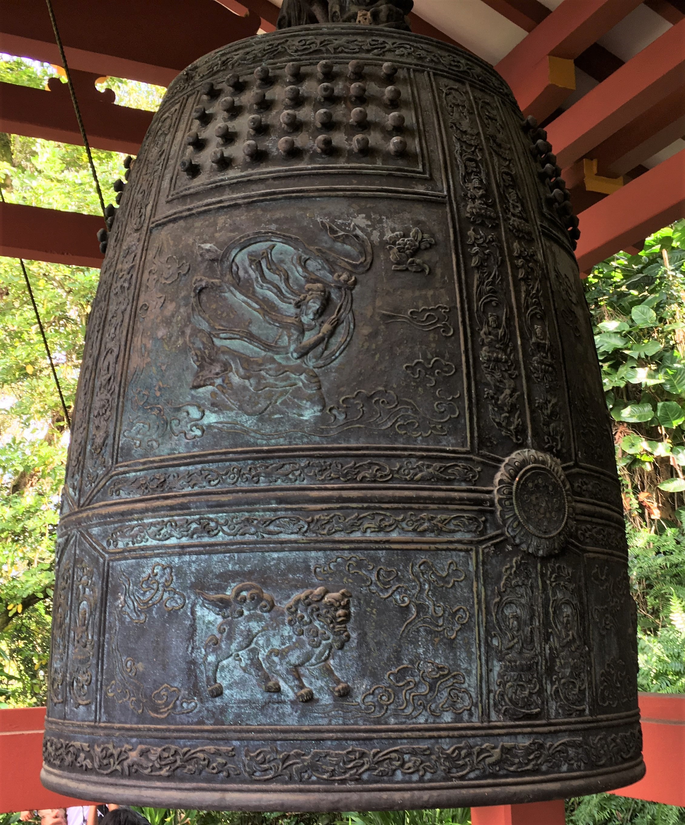 Temple bell of Hawaii's Byodo-in Temple 
