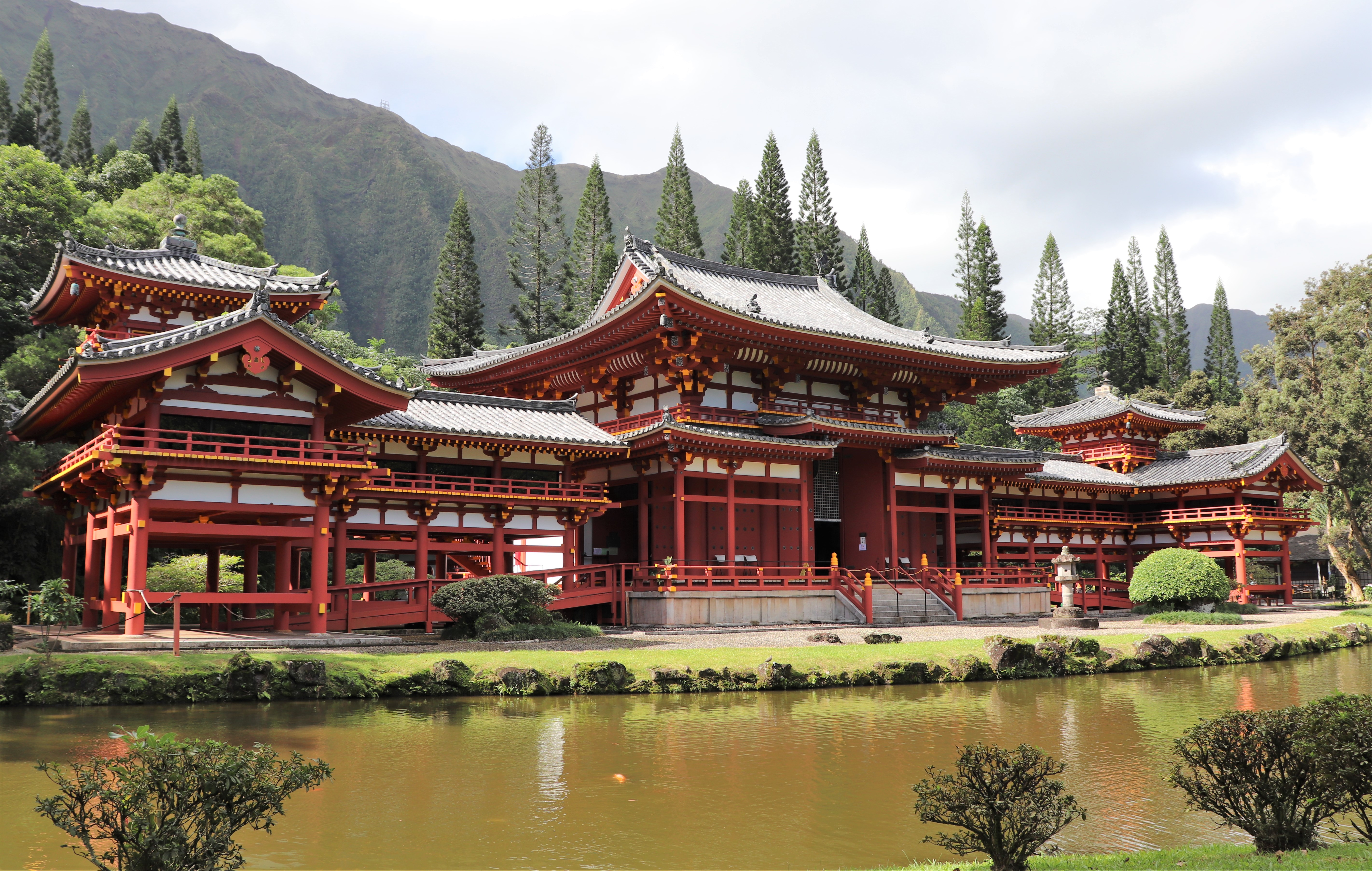 main hall of the Byodo-in Temple in Oahu