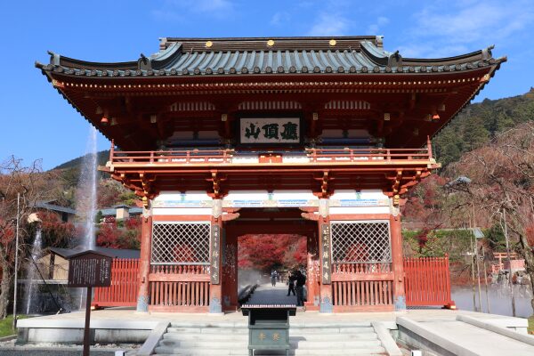 the gate of katsuoji Temple 