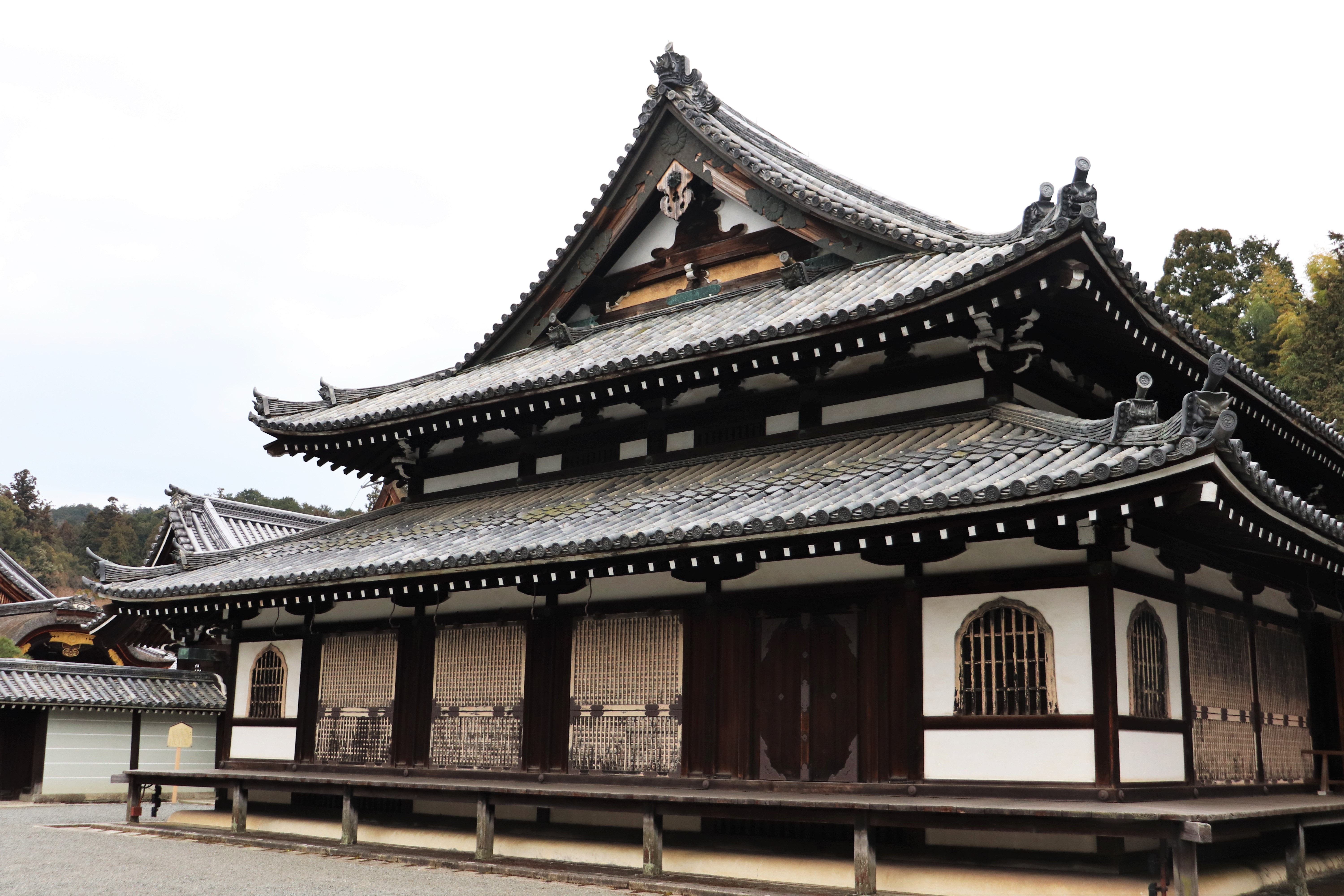 shariden of sennyu-ji temple
