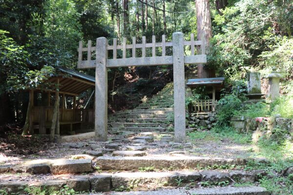 Path to Chomeiji Temple
