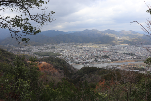 西山コースの松尾山の頂上