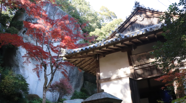 kasagi temple and stone buddha