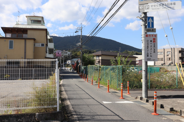 Coming down Mt. Ikoma via the Kuragari Pass