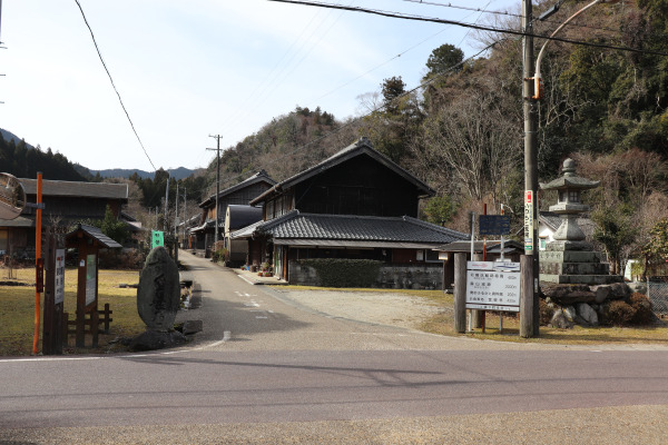 Historic post-town Kamitage on the Ise Honkaido