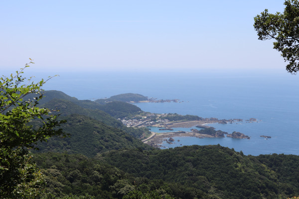 A view of Karekinada Coast from the Ohechi trail of Kumano Kodo 