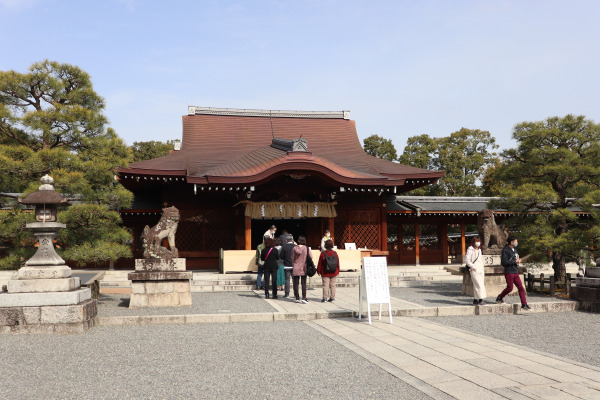 Honden of Jonan-gu Shrine