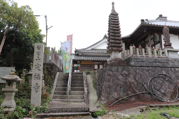 Jofukuji Temple. Starting point of the Kurokomichi Trail to Koyasan