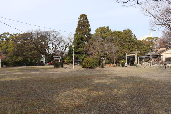 The former site of Kuwana Castle near the Tokaido