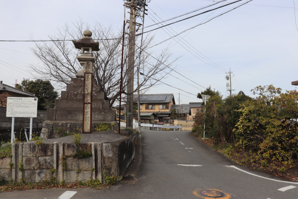 Ise lantern on the Tokaido