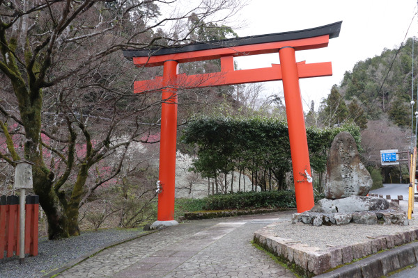 FIrst torii of Kifune Shrine