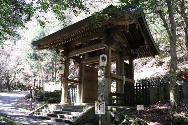 Chumon Gate of Kurama Temple
