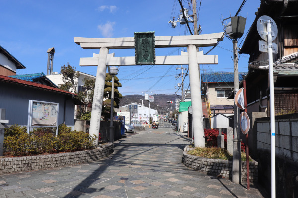 勝尾寺　一の鳥居