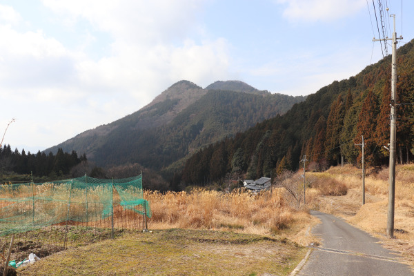 額井岳