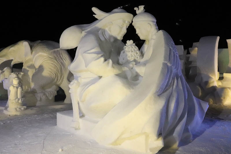 Snow statue made by Mongolian team 