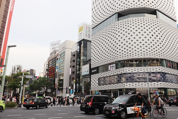 銀座四丁目