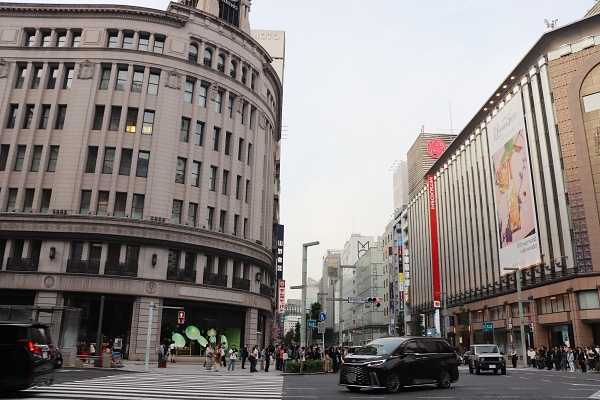 銀座和光と三越本店