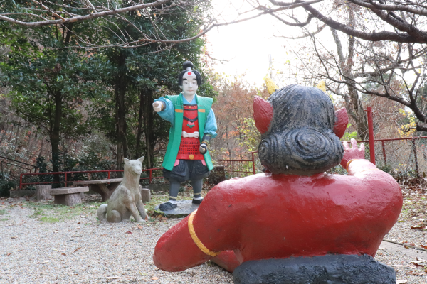 桃太郎神社の像