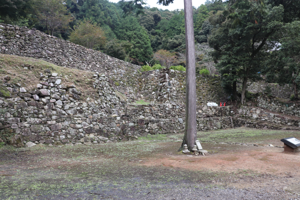 安土城の石垣