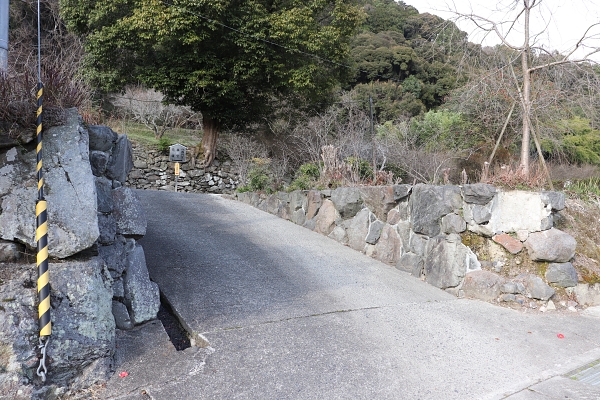 栄山寺の入り口
