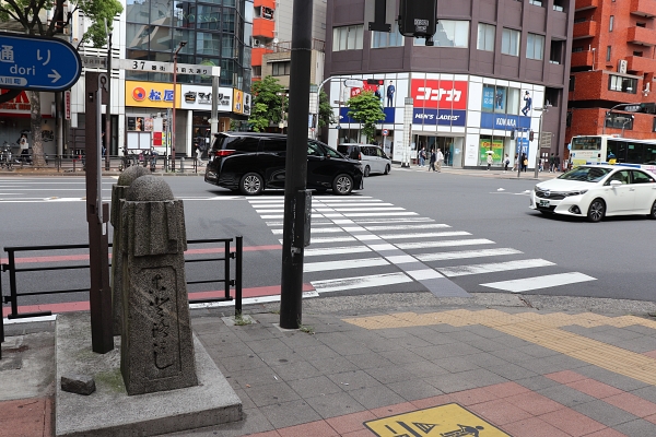 小土呂橋の親柱