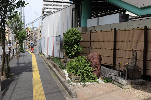 慰霊塔