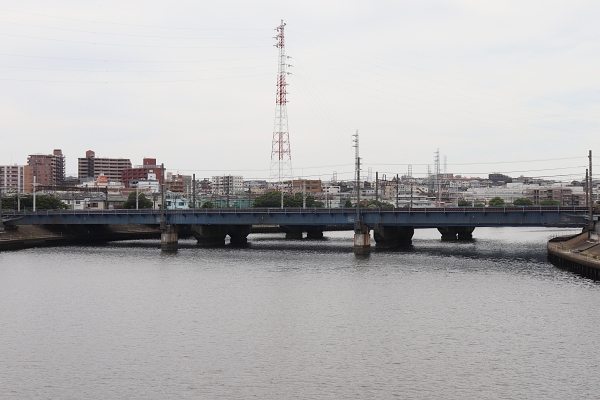 鶴見橋