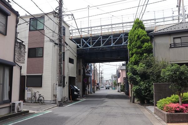 国道駅