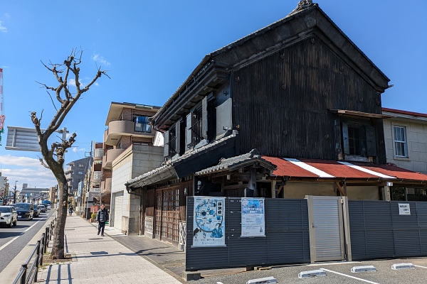 桔梗屋の蔵