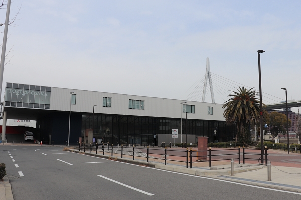 天保山の客船ターミナル