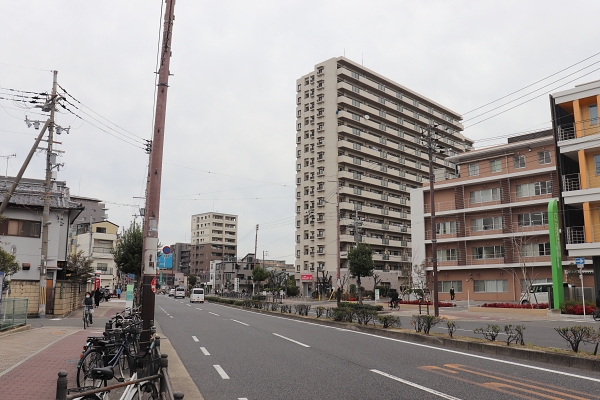 南巽駅の周り